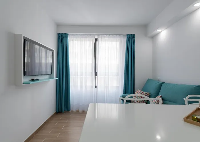 Petit Canteras Premier