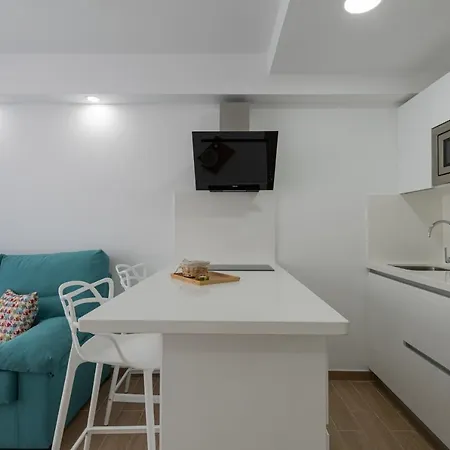 Petit Canteras Premier Апартаменти *